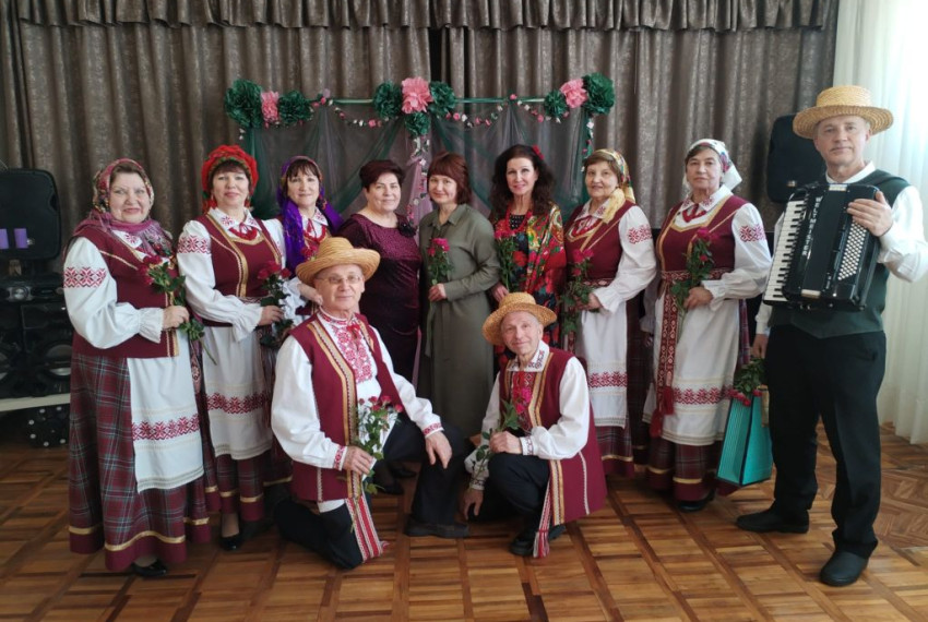 Ансамбль “Купалінка” выступіў з дабрачынным канцэртам у Кумбулях