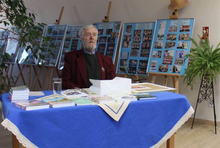 Dzejnieks Pāvels Plotņikovs ar radošo vakaru atzīmēja savu 80 gadu jubileju